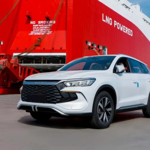 Porto de Itajaí faz história com maior operação de veículos elétricos do Brasil