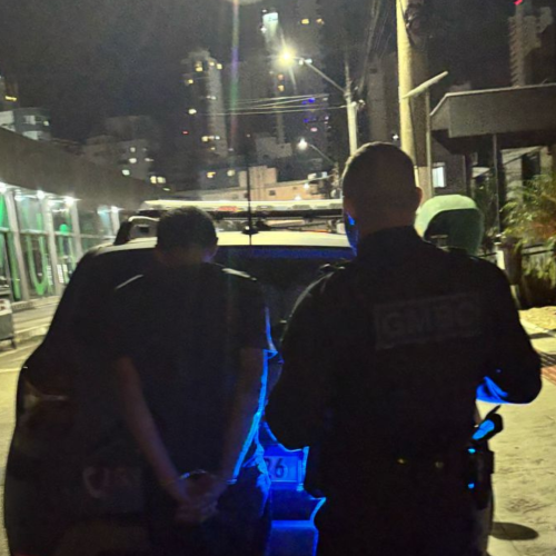 Guarda Municipal prende homem após furto em shopping de Balneário Camboriú