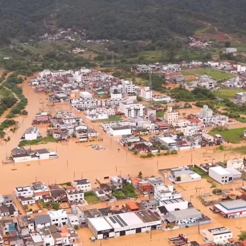 Itapema e Camboriú decretam situação de emergência devido às fortes chuvas