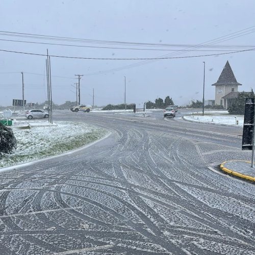 Primeira neve do ano é registrada em Santa Catarina nesta quinta-feira, 29