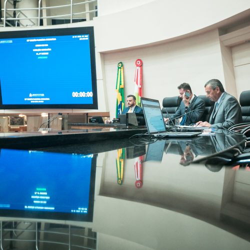 Alesc aprova projeto que regulamenta profissão de guia de turismo em Santa Catarina